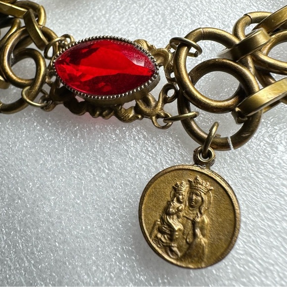Etruscan Couture Bracelet Matte Antique Gold Tone “St. Anne de Beaupre” Charm - Picture 13 of 15